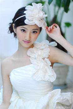 download lapak303 versi lama Wang Shi mengenakan pakaian formal hari ini karena dia tahu menjadi suci